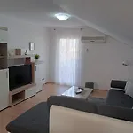 Διαμέρισμα With Parking Space Sali, Dugi Otok - 8154 Sali