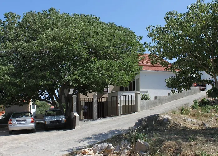 With Parking Space Sali, Dugi Otok - 8154 *